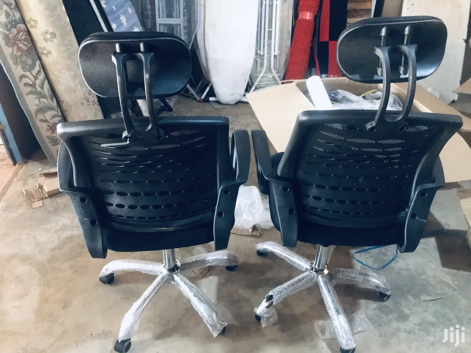Swivel/Office Chair With Head/Neck Rest