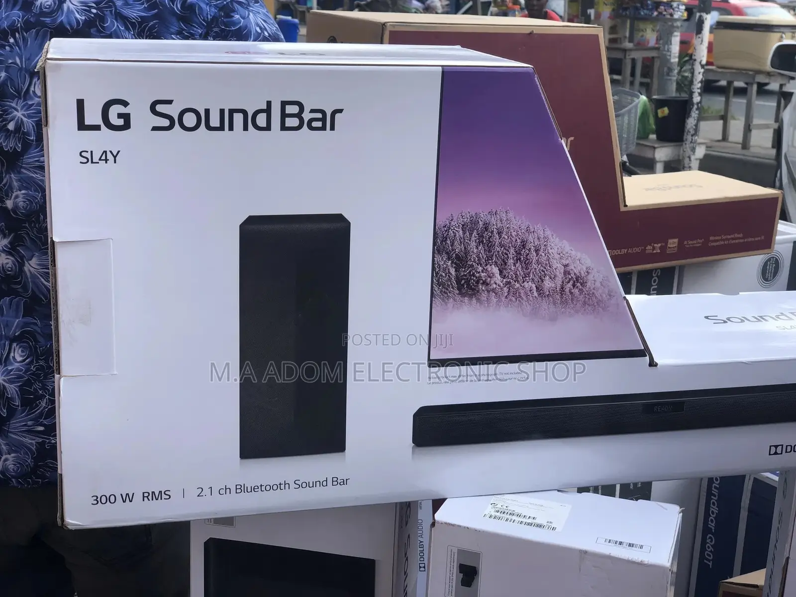 LG 300W 2.1ch Bluetooth Sound Bar - Black | SL4Y