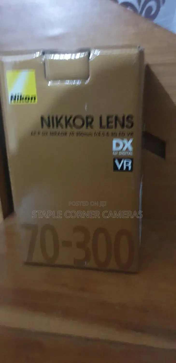 Nikon Af-P 70-300mmg ED Zoom Lens