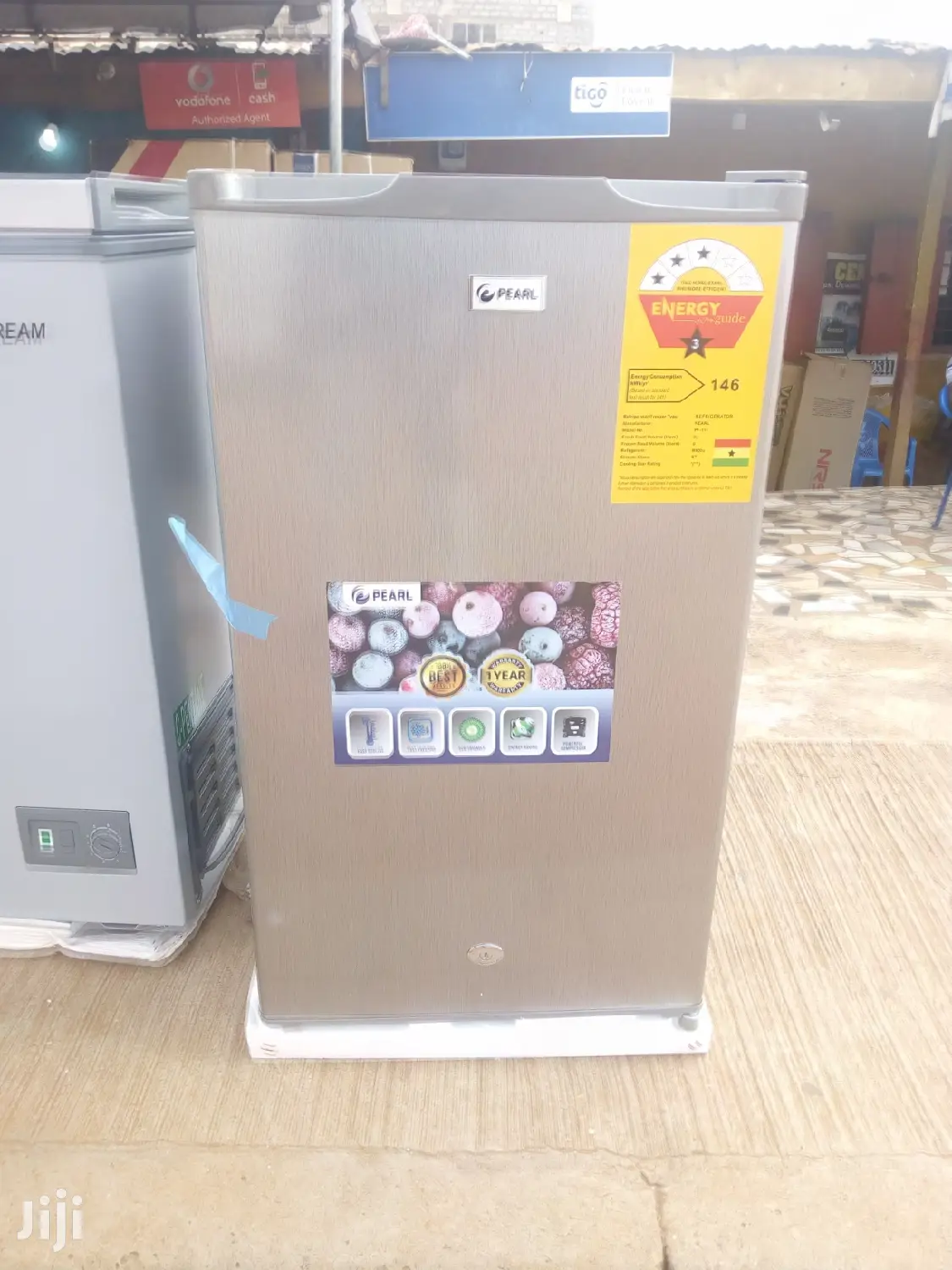 Pearl 93litres Table Top Refrigerator