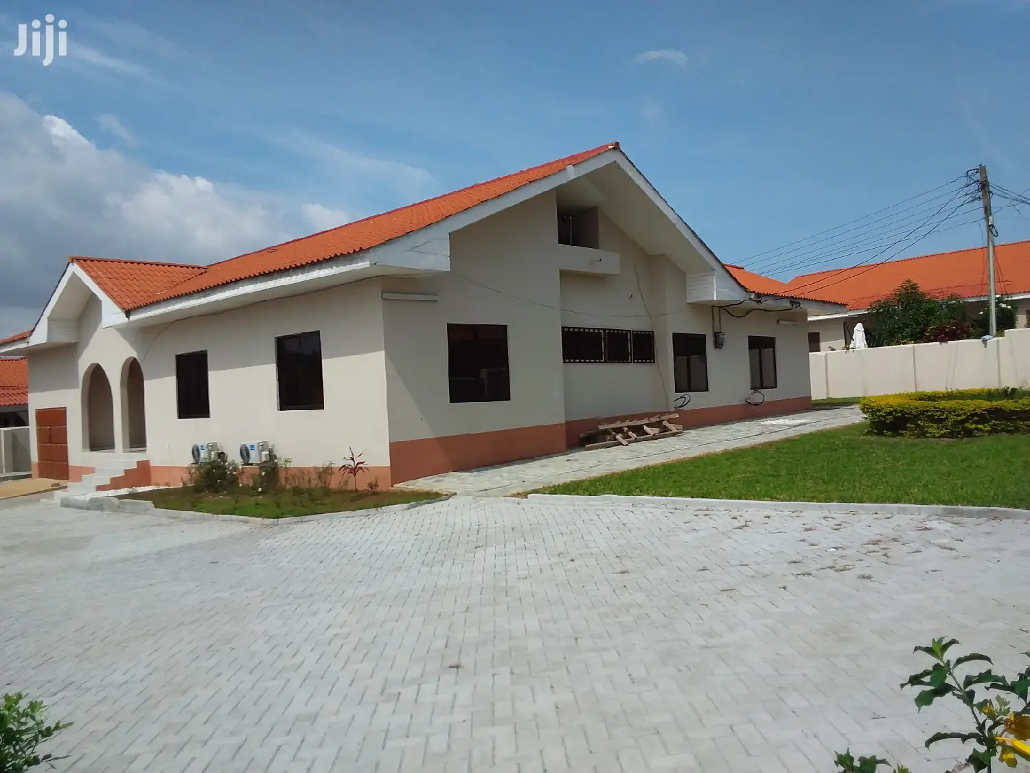 3bdrm House in Bronko Housing, Accra Metropolitan for rent