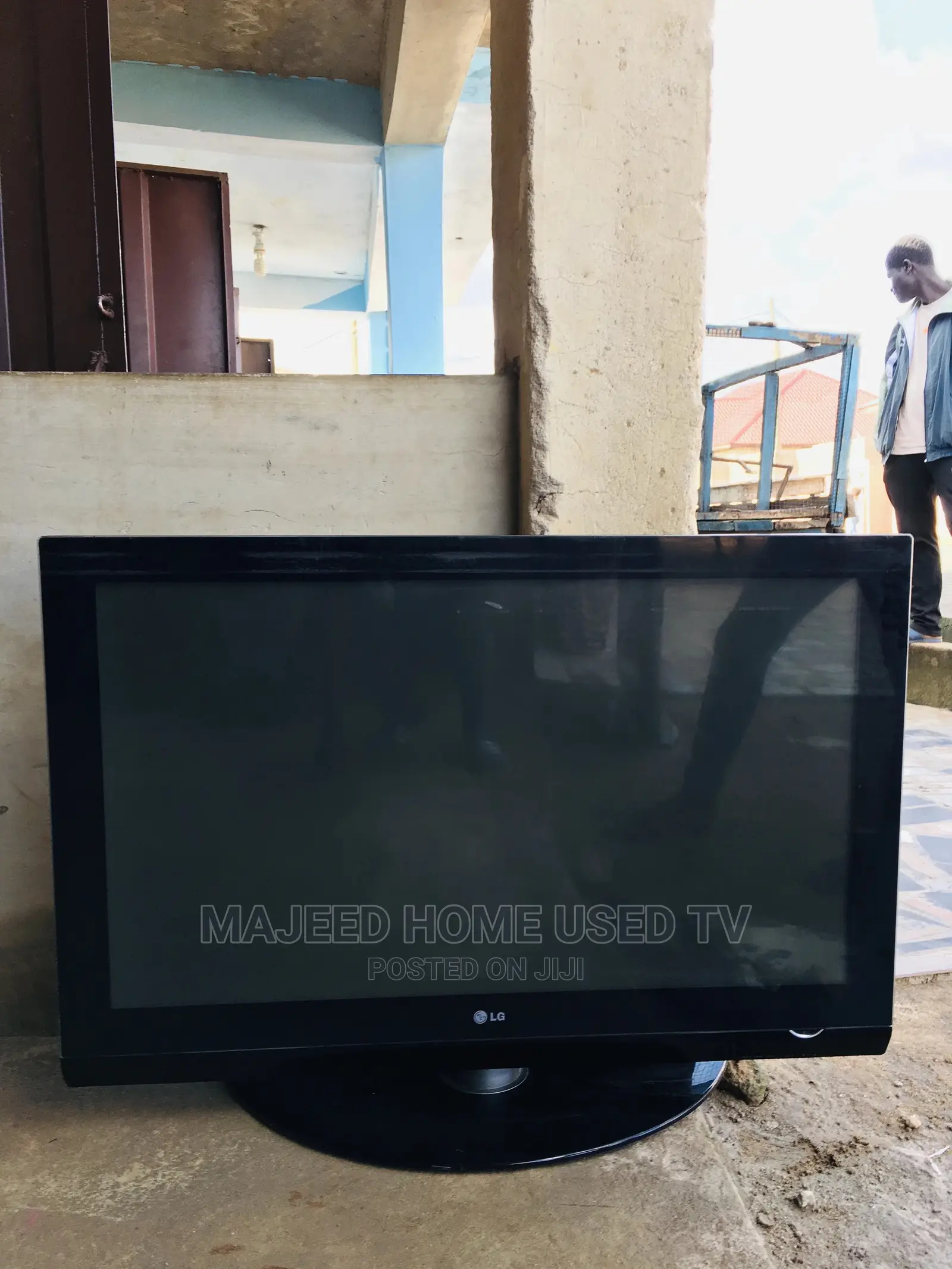 42inches Slim Plasma LG Tv