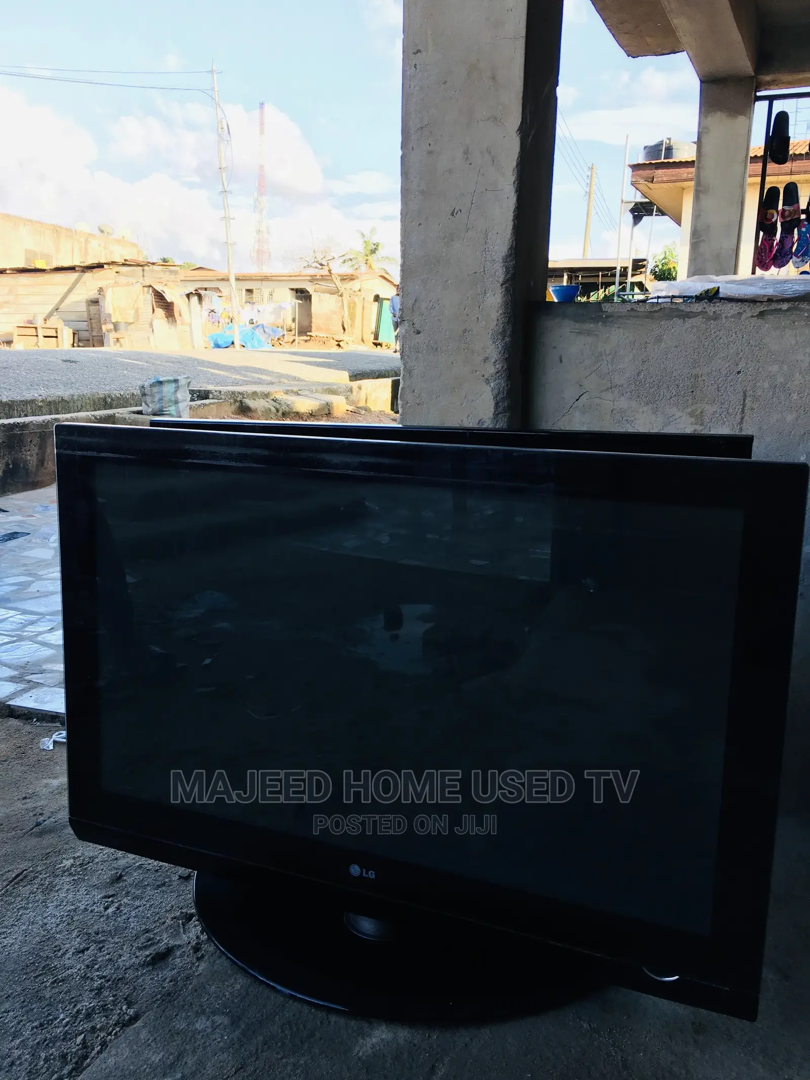 43inches LG PLASMA Digital Tv