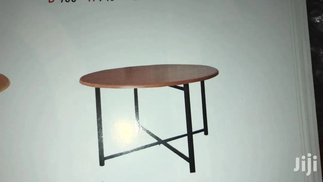 Foldable Round Table