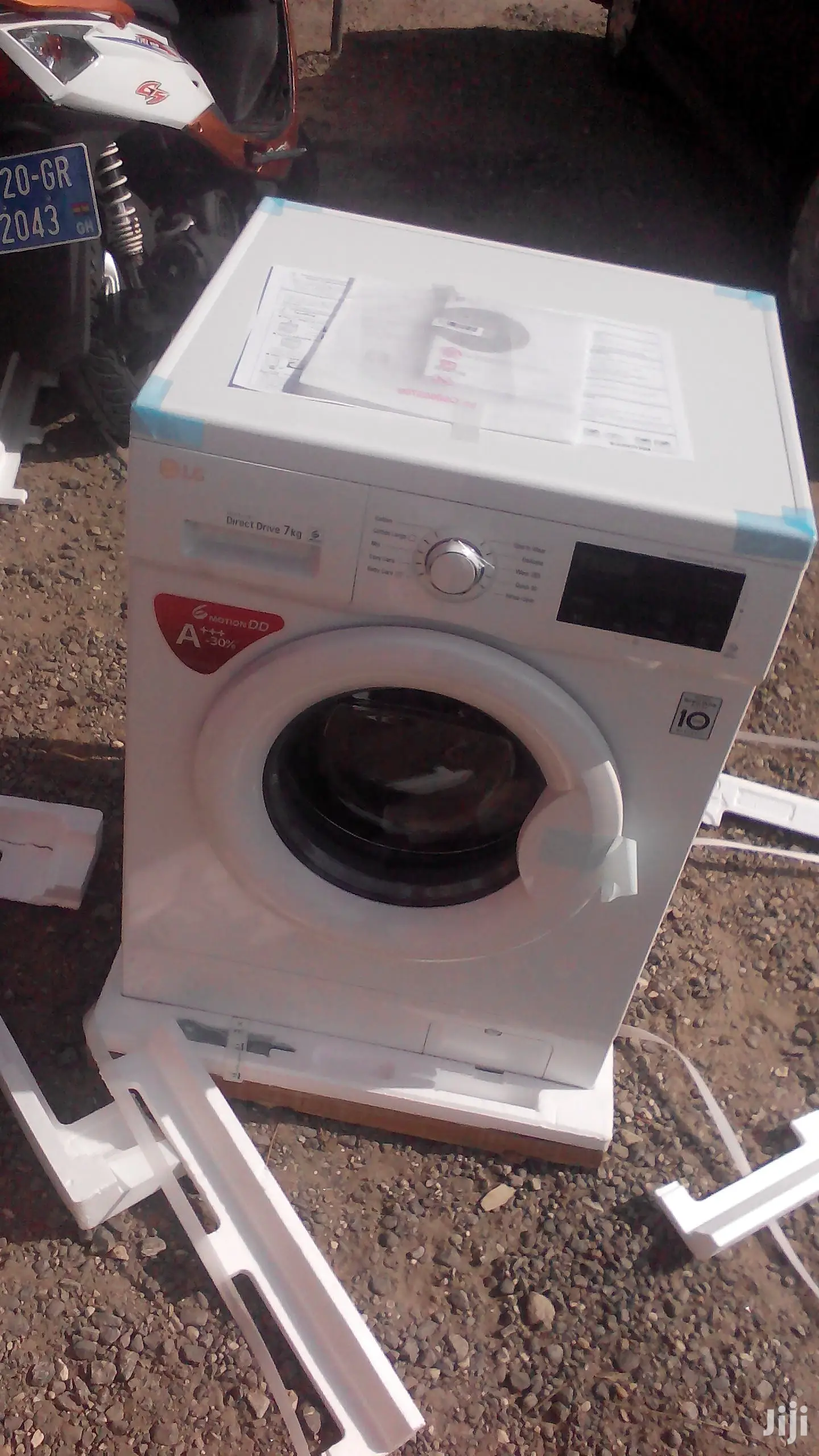 LG 7KG Front Load Washing Machine FH2J3QDNP0