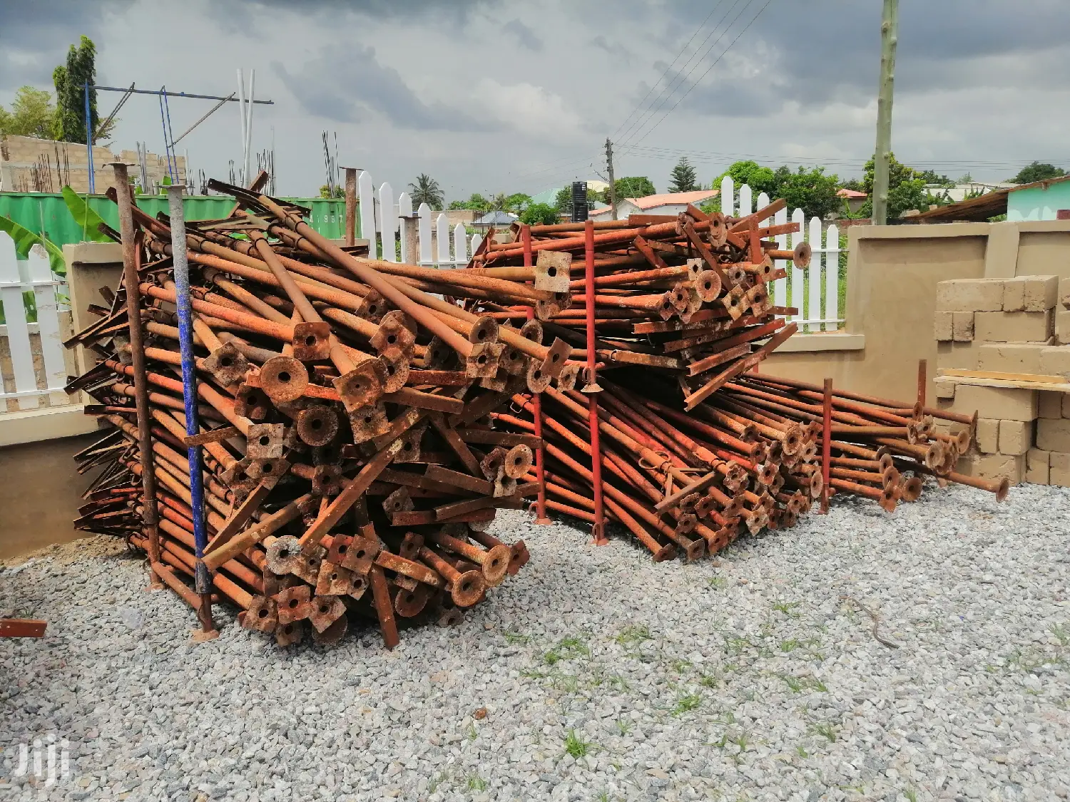 Decking/Pillars/Retaining Wall/Scaffolds /Formworks/Props