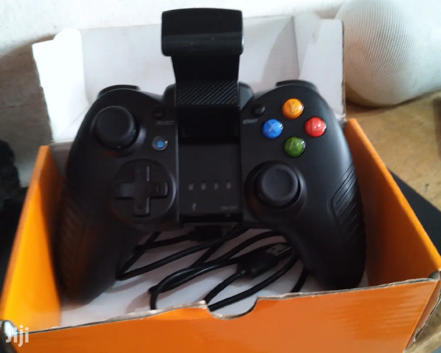 Wireles Bluetooth Gamepad/Controller