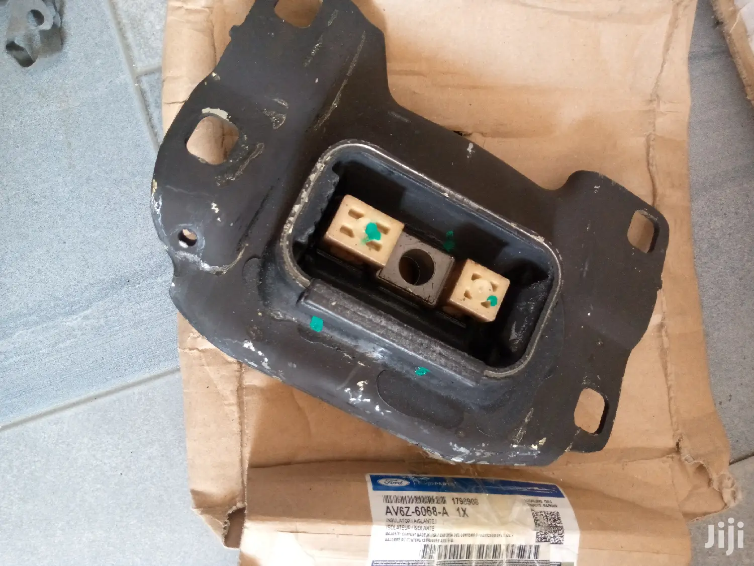 Ford Escape.6l Transmission Mount