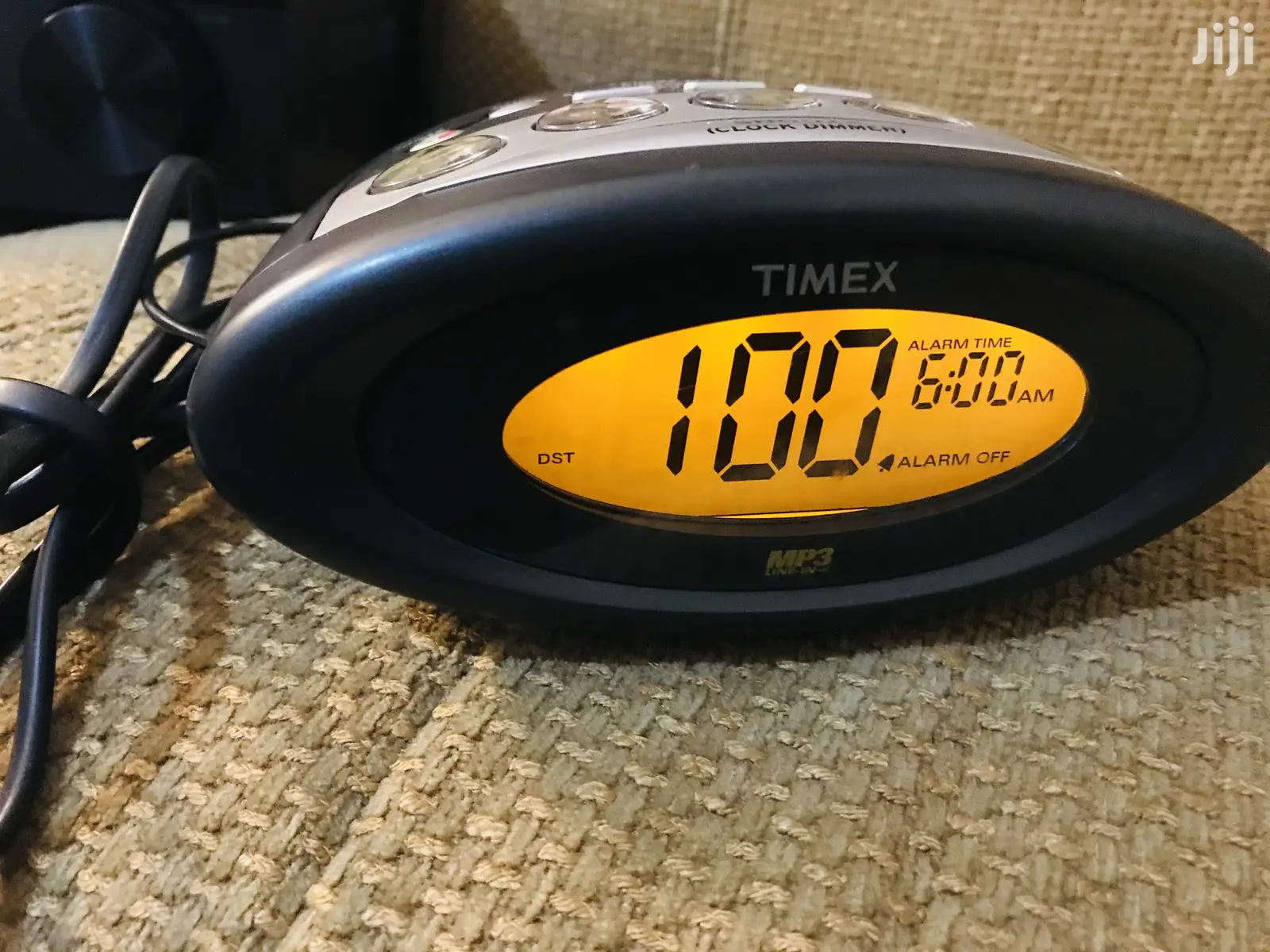 Timex AM~FM Digital Clock Radio With MP3 Line in-T1233ba