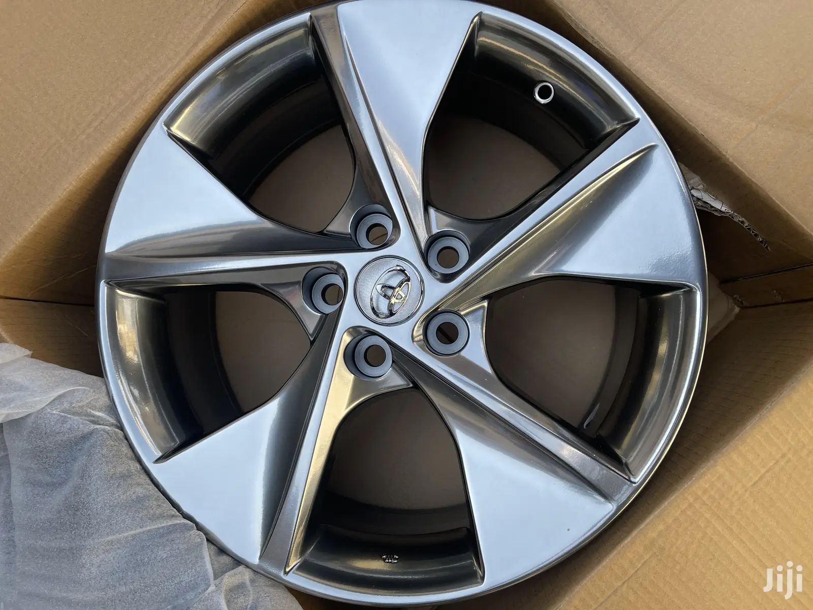 Original Toyota Camry Spider Rim in Sizes