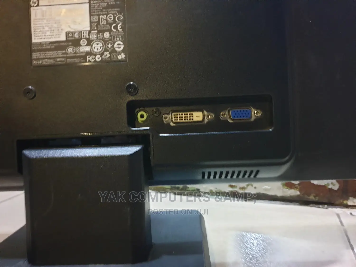 19inch Wide Hp Monitor With Dvi and Vga