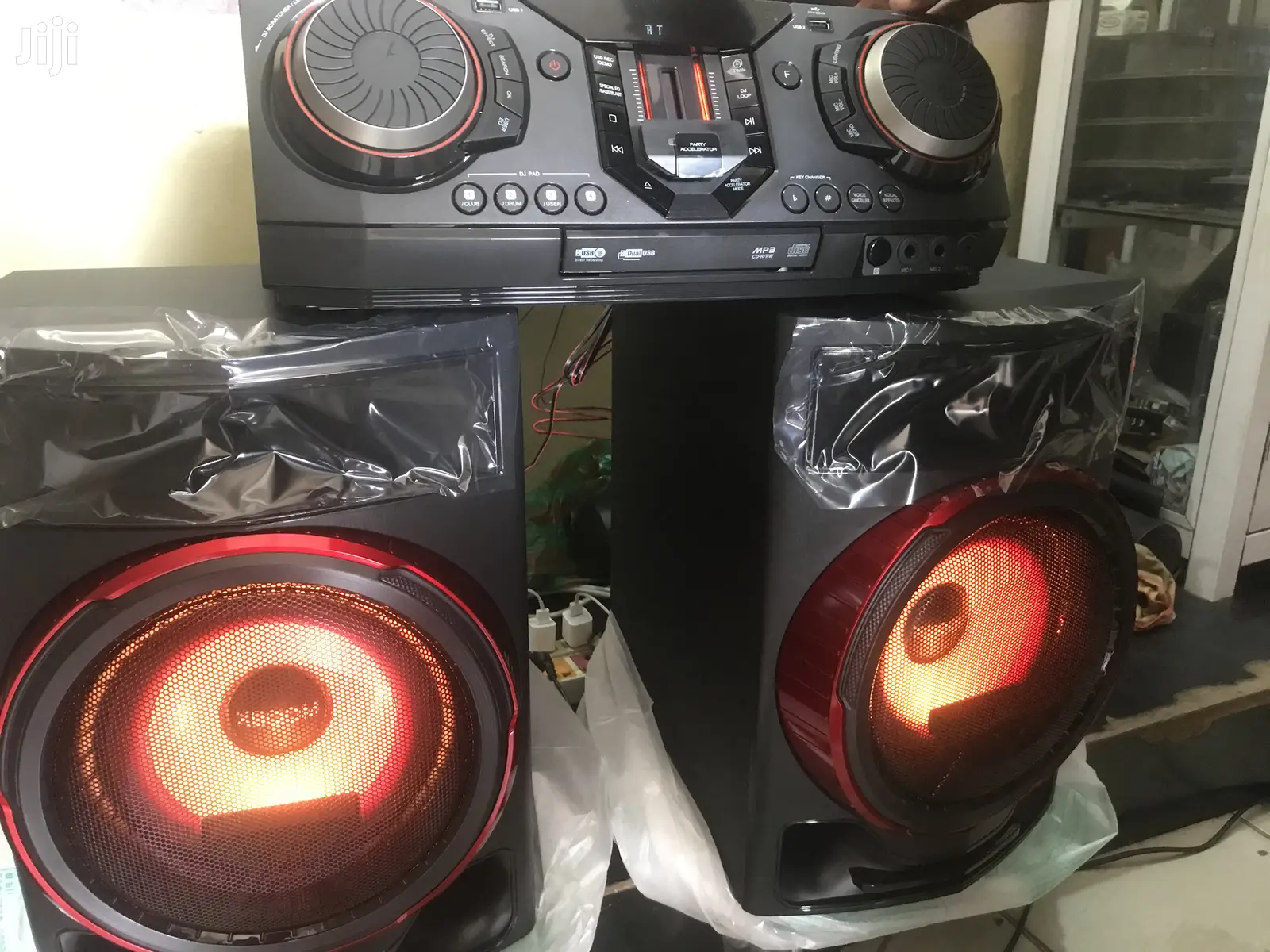 LG Xboom Audio Cj87 2350W Hi-Fi System