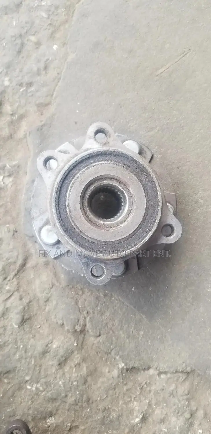 Home Used Free Hub Bearing Pair for All Cars Available