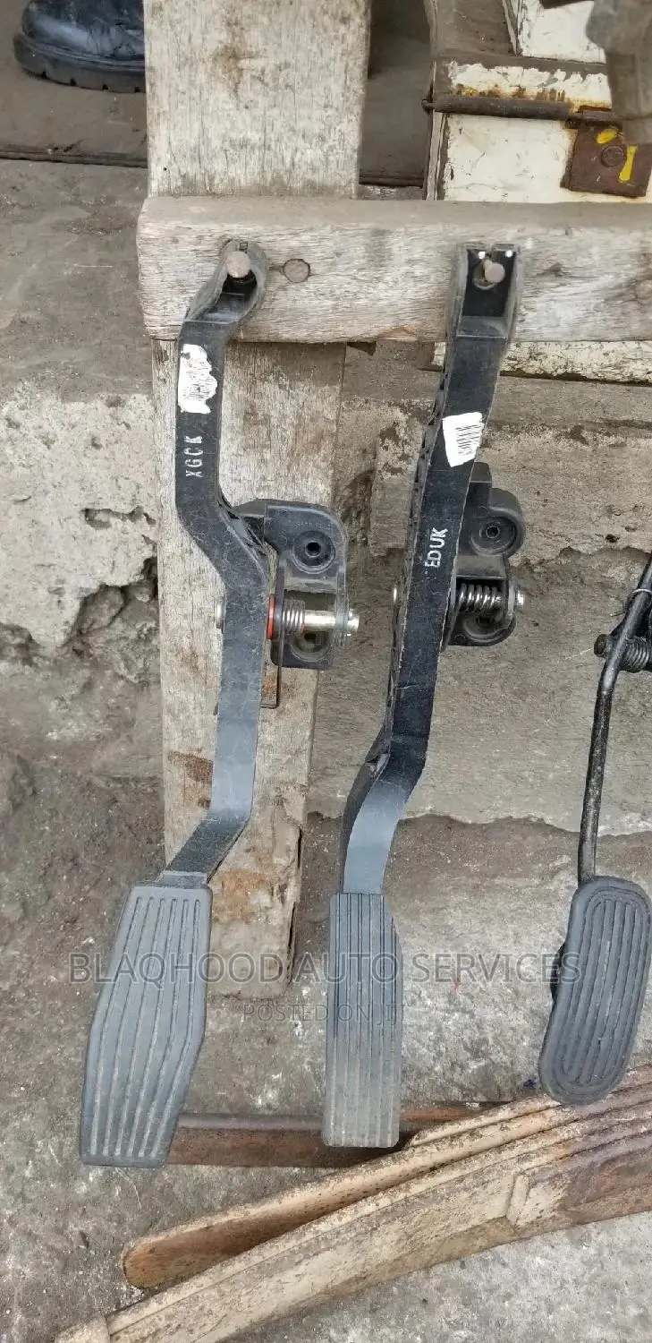 Accelerator Pedals For All Cars