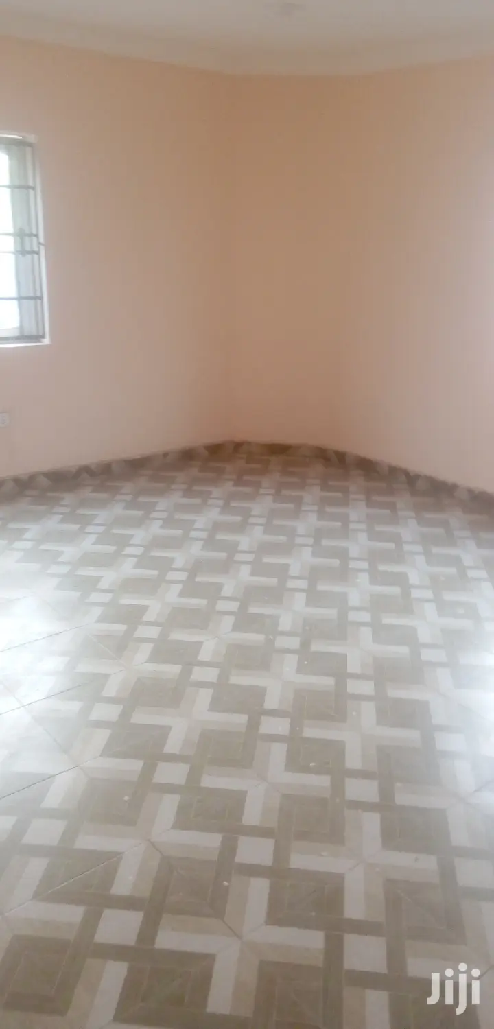 2bdrm House in De-Icons Real Estate, Awutu Senya East Municipal