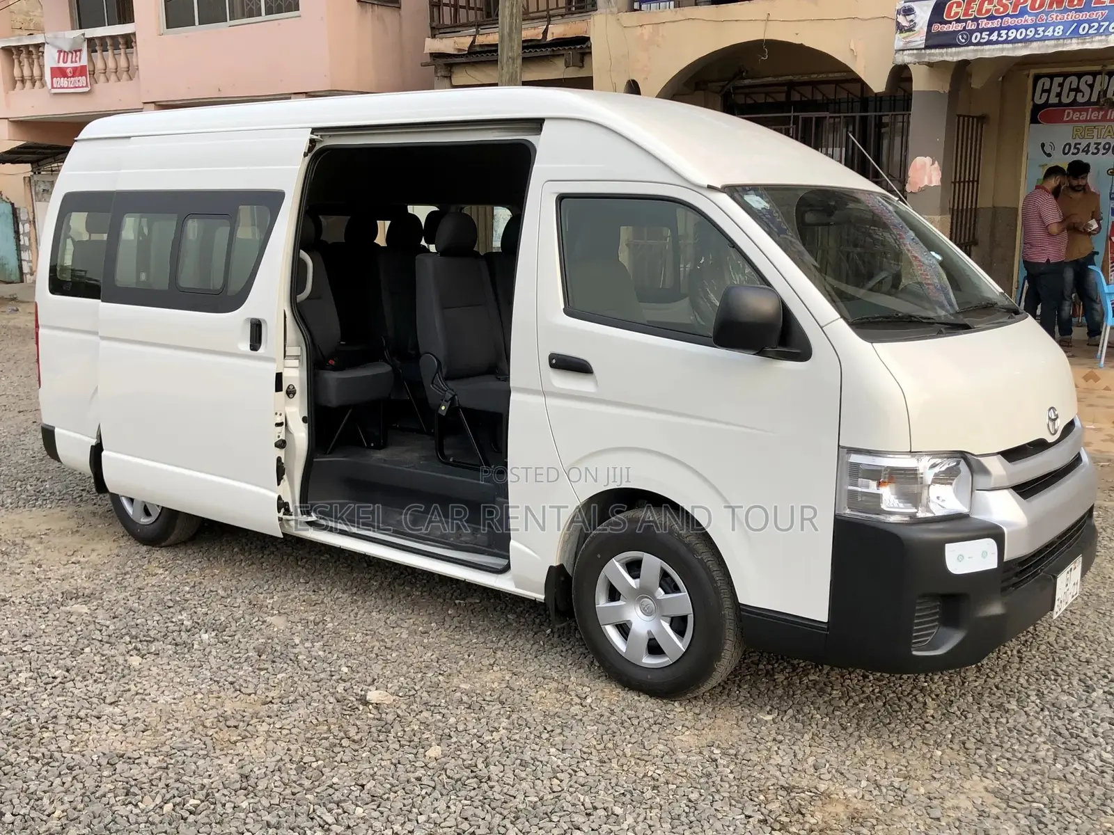 Buses for Rent? Toyota Hiace Bus for Rental