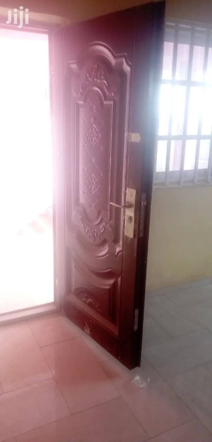 2bdrm Duplex in De-Icons Real Estate, Awutu Senya East Municipal