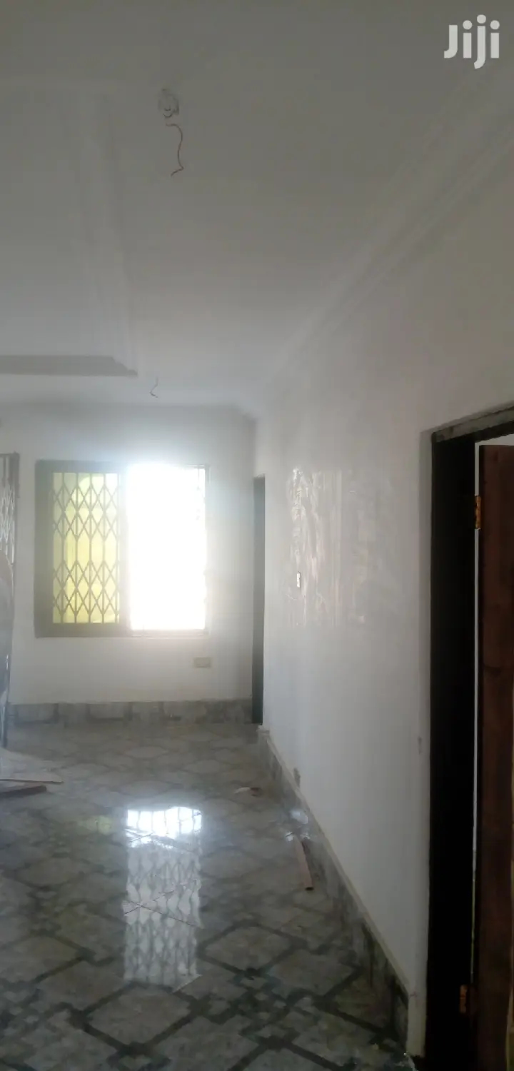 2bdrm House in De-Icons Real Estate, Awutu Senya East Municipal