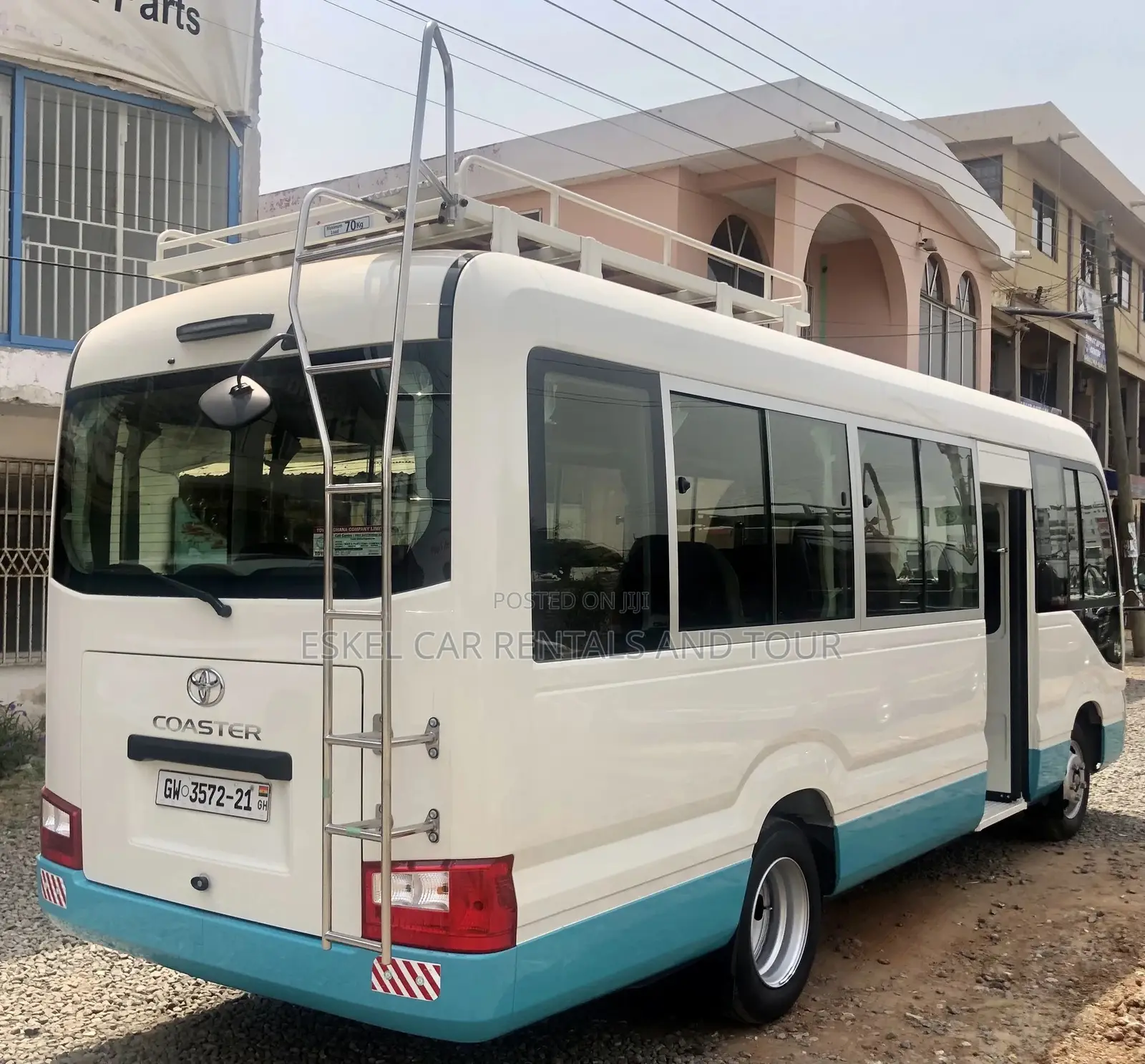 30 Seater Coaster Bus