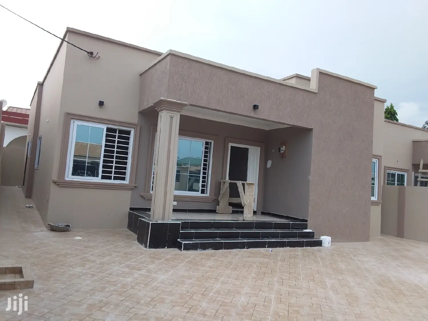 3bdrm House in Bronko Housing, Accra Metropolitan for rent