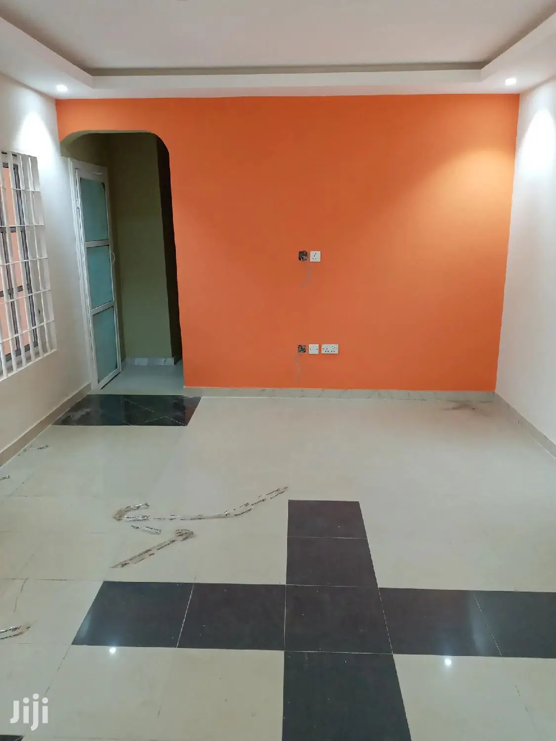 Fantastic 2-Bedroom S/C Apartment Dansoman