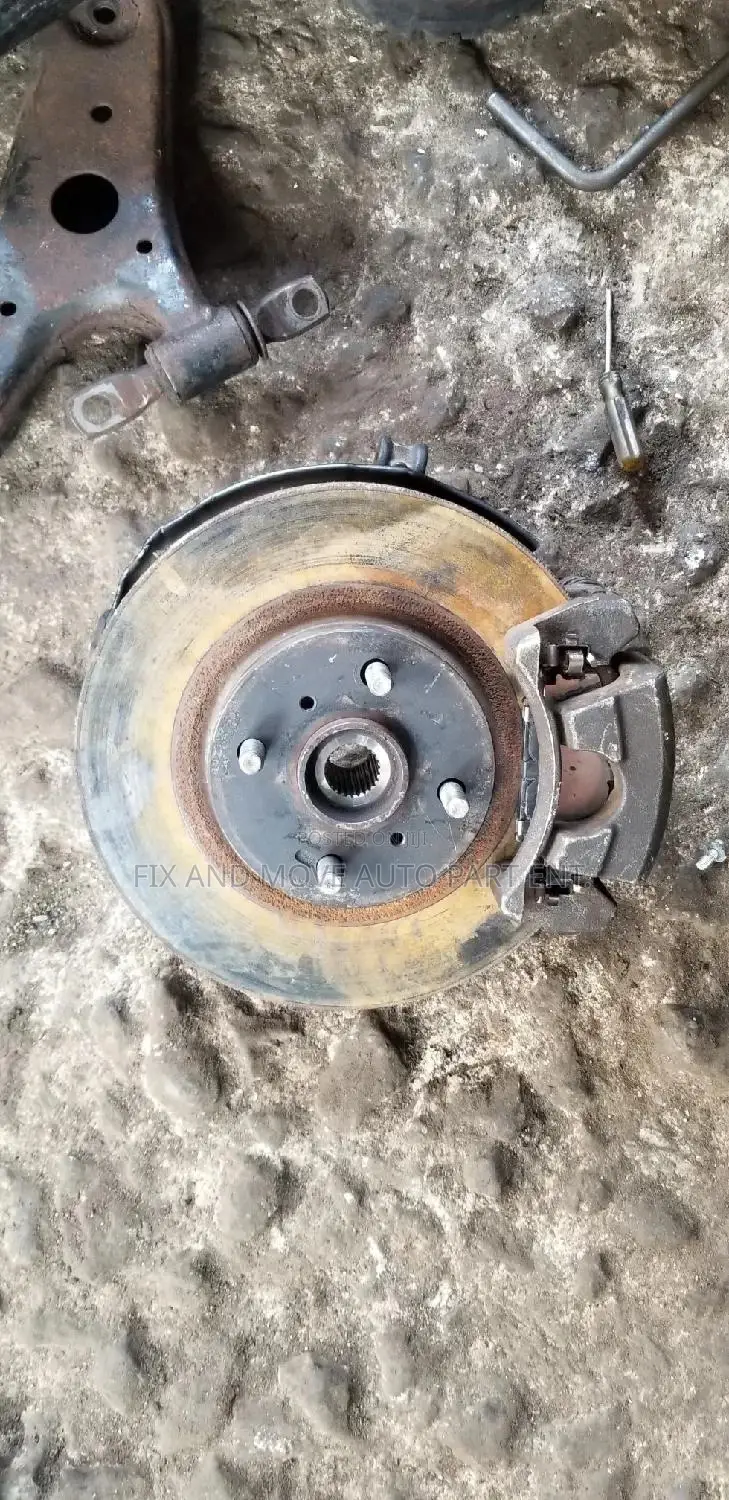 Yaris/Vitz Home Used Front Wheel Hub