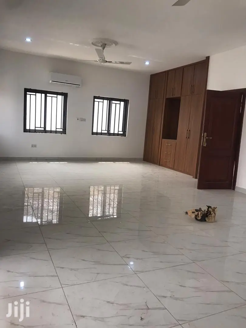 6bdrm House in Bronko Housing, Airport Residential Area for rent