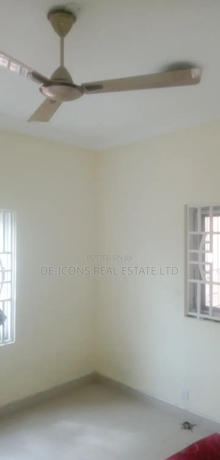 2bdrm Duplex in De-Icons Real Estate, Awutu Senya East Municipal
