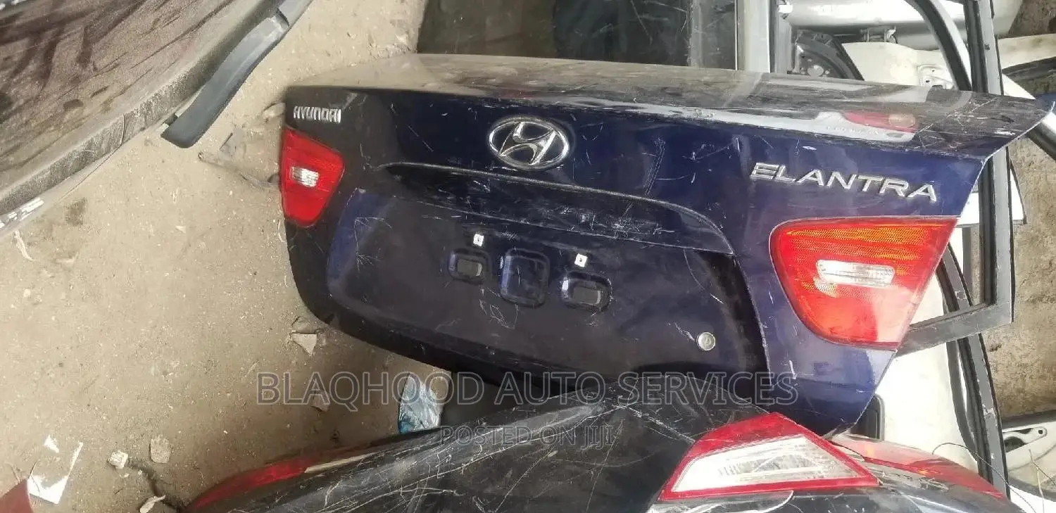 Hyundai Elantra Back Boot Available