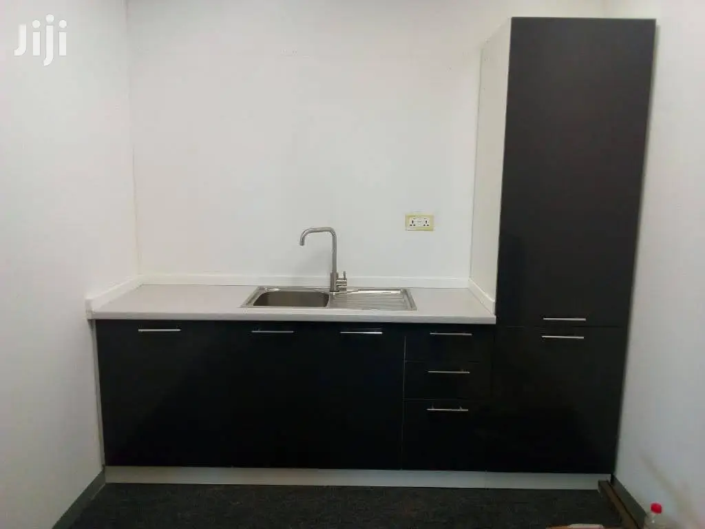 Kitchen Cabinets Installation