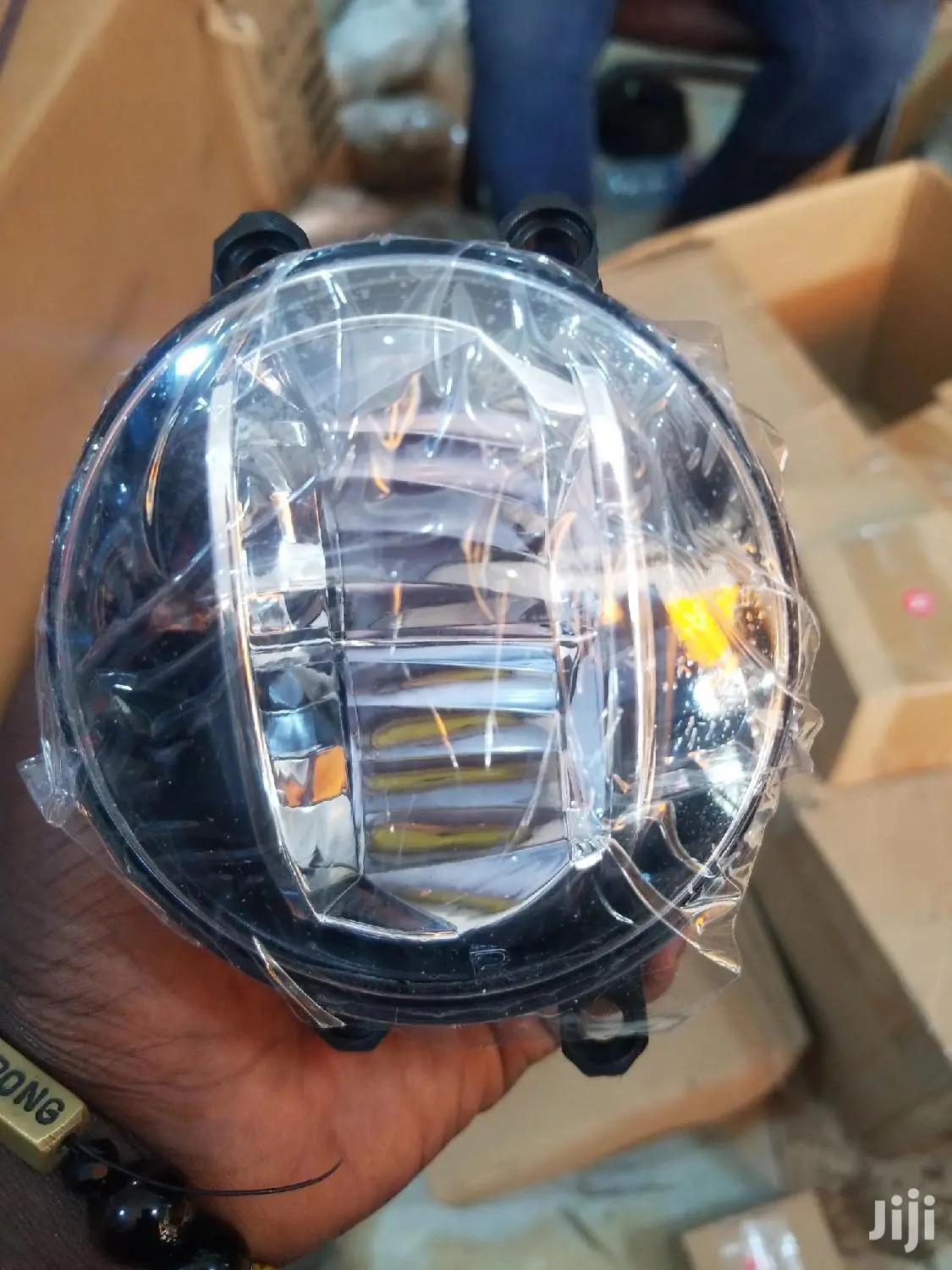 Inbuilt Led Foglights Available For Corolla, Camry Prado