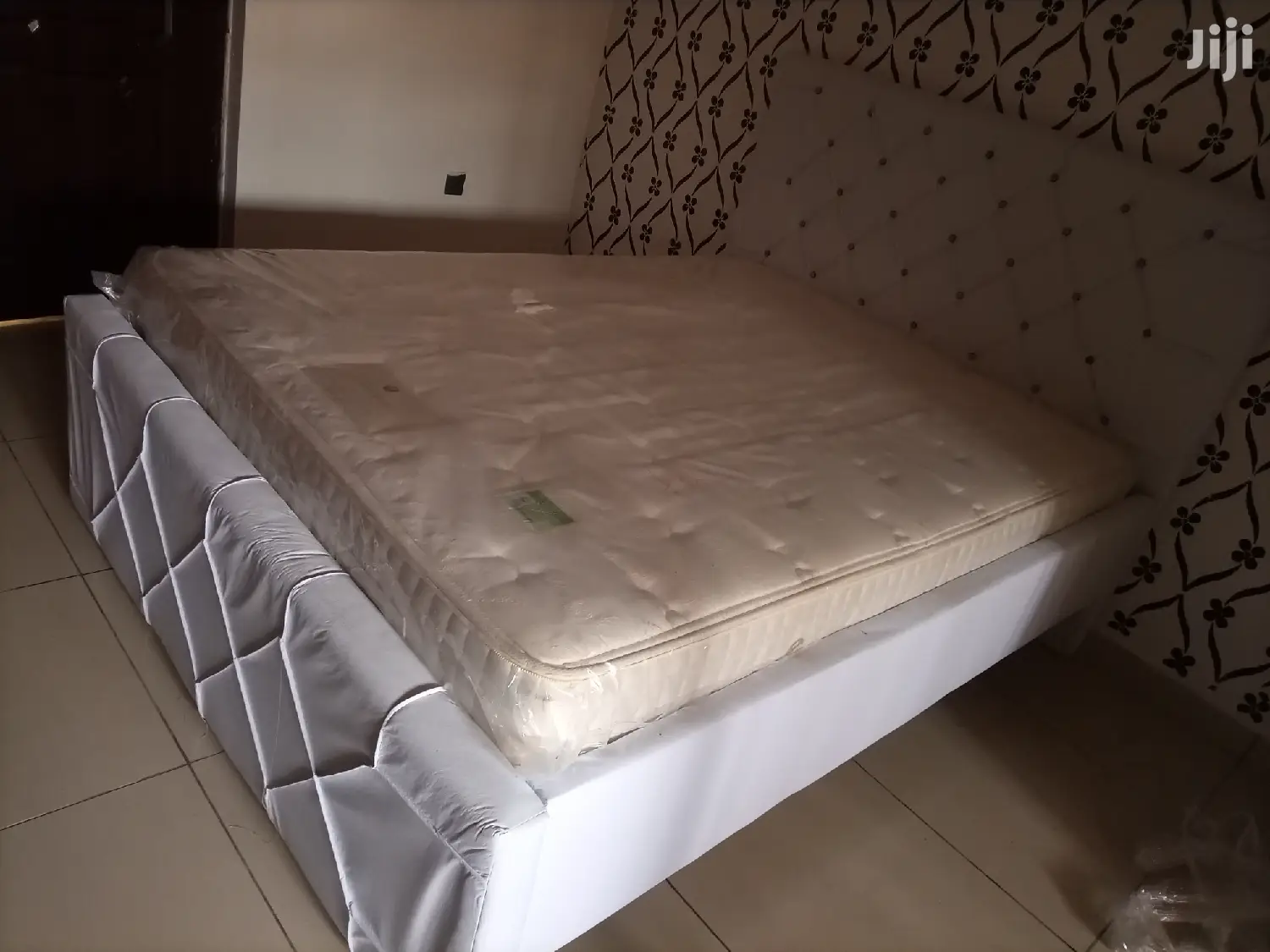 White Queen-Size Bed With Matress