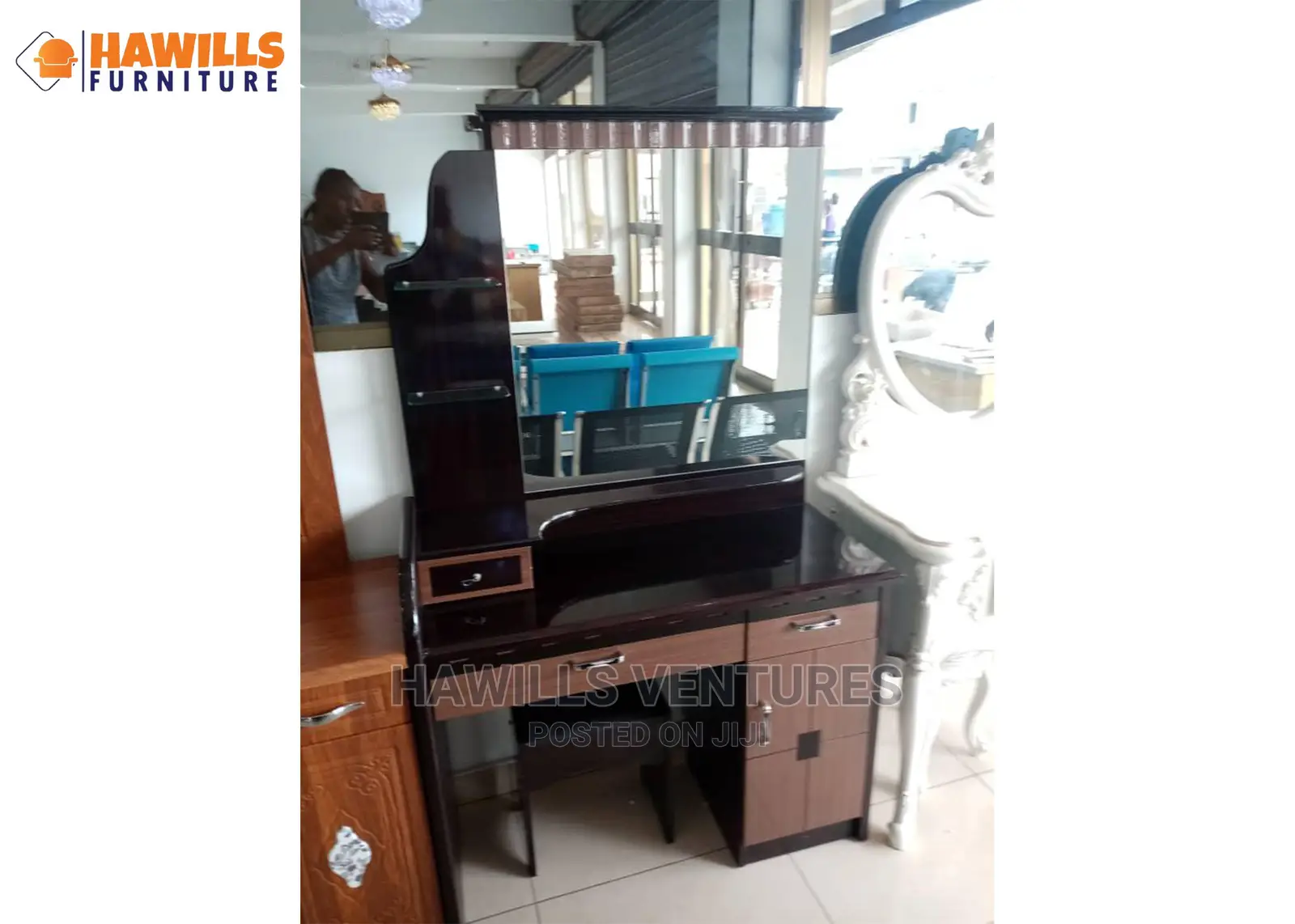Luxurious Dressing Mirror