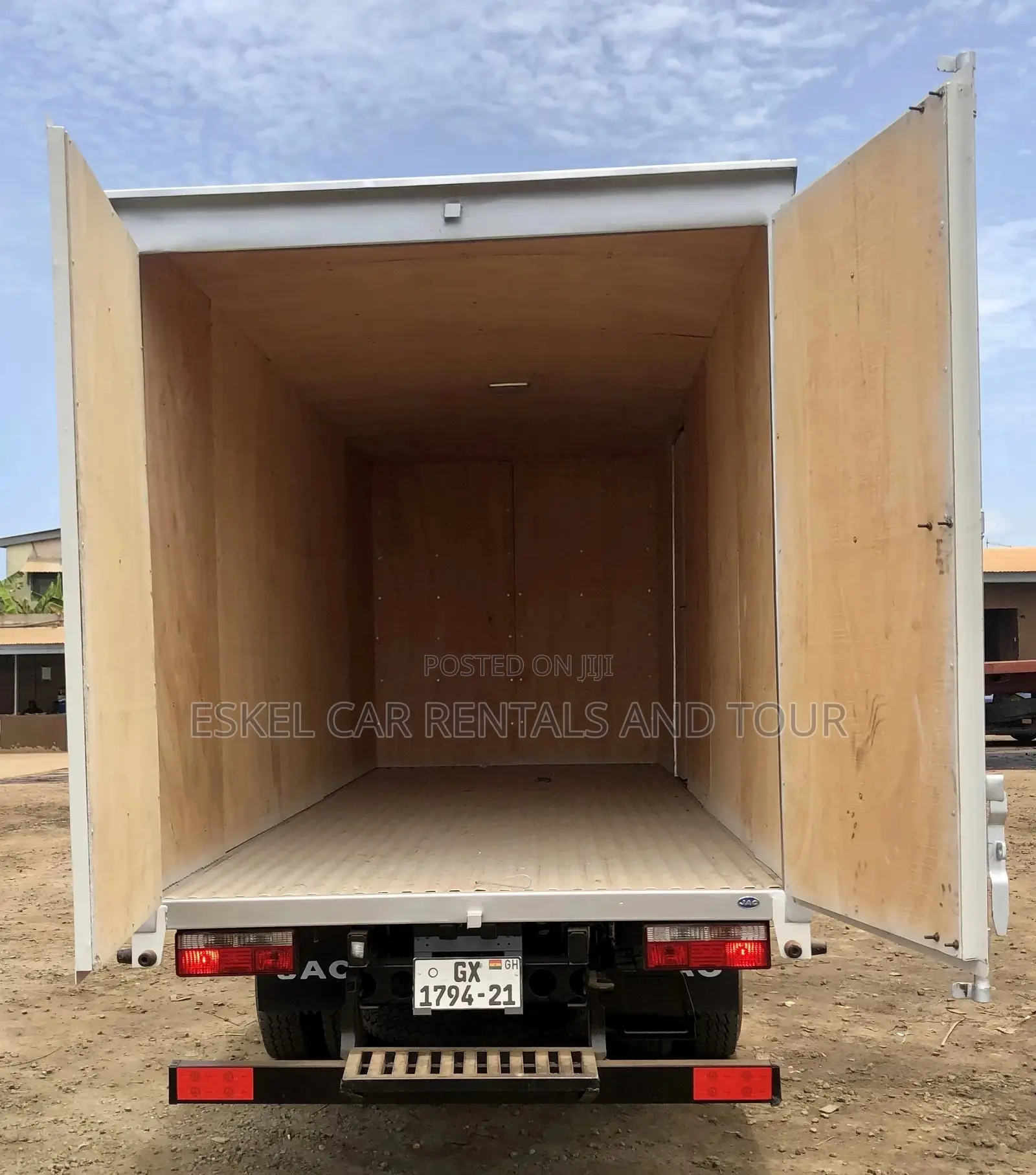 Cargo Truck for Rent