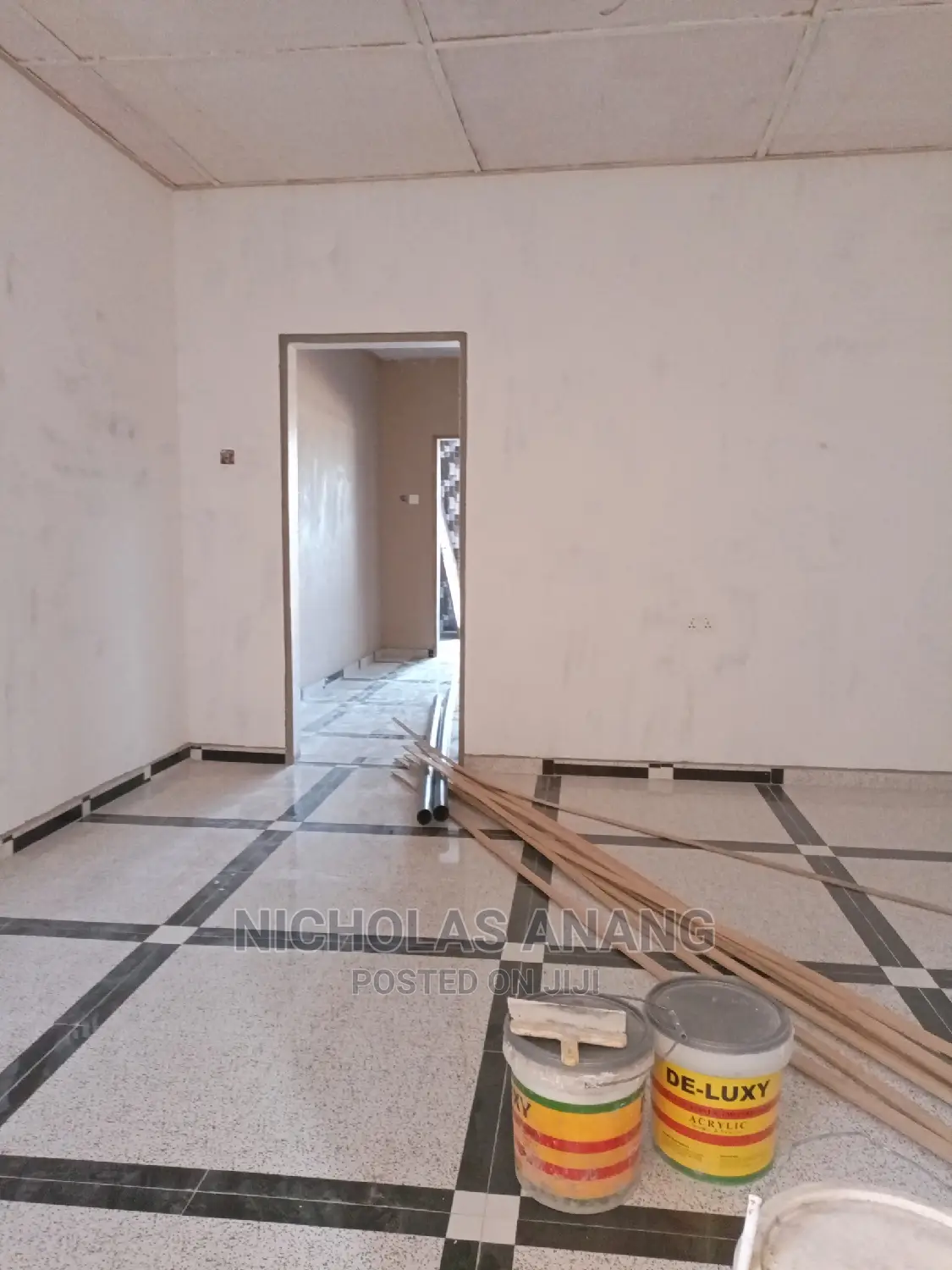 1bdrm House in New Town for rent