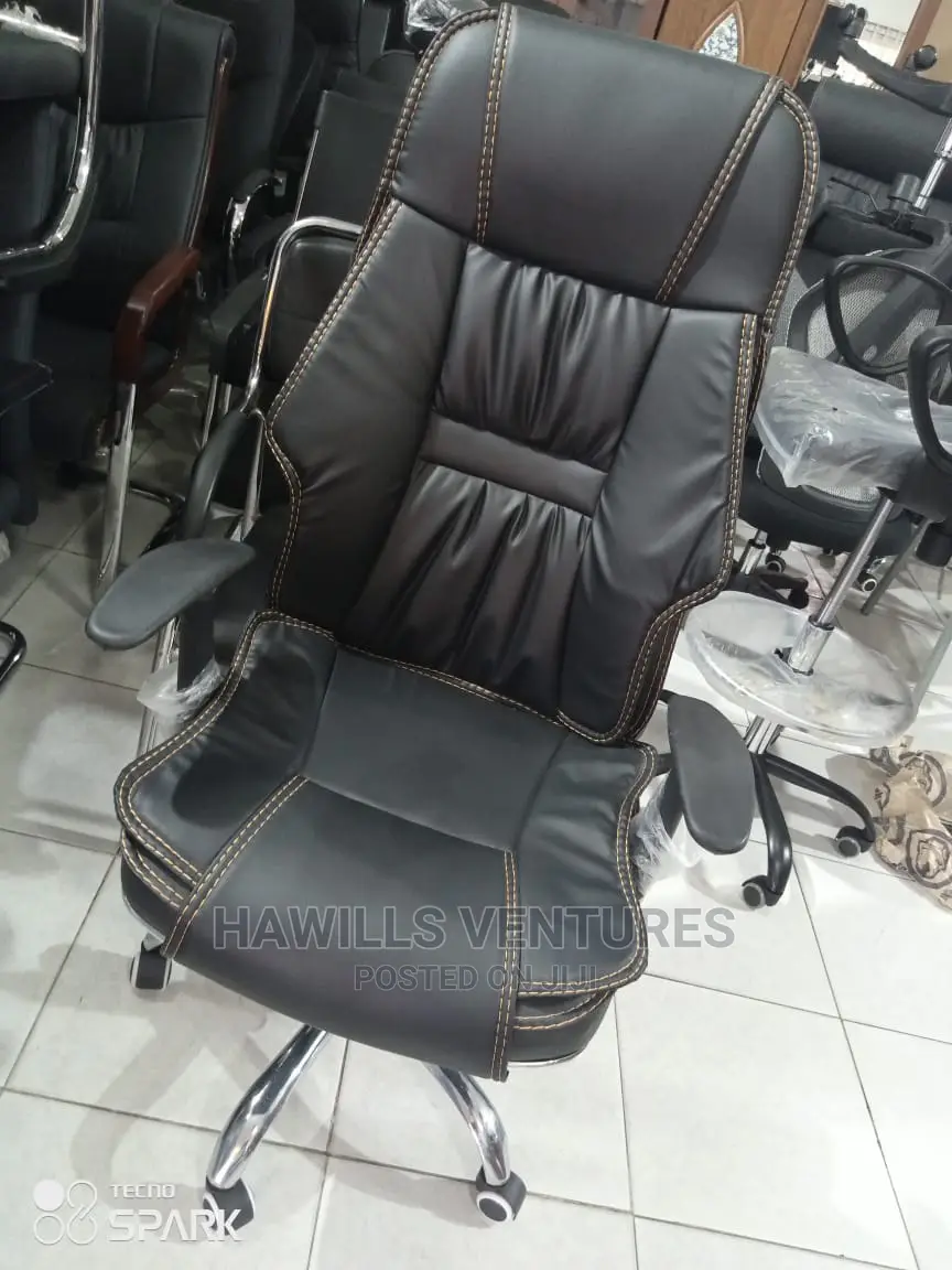 Bosses Chair