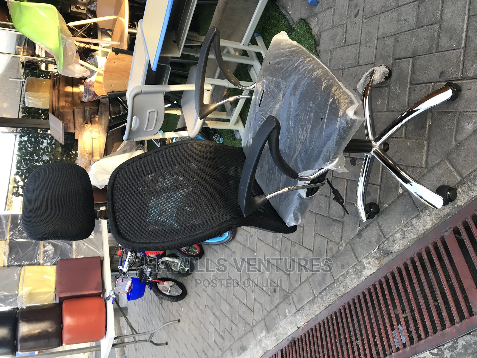 Staff Chair