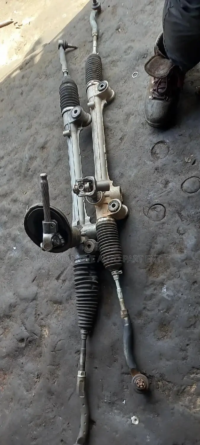 Toyota Yaris/Vitz 2006-12 Home Used Steering Rack Available