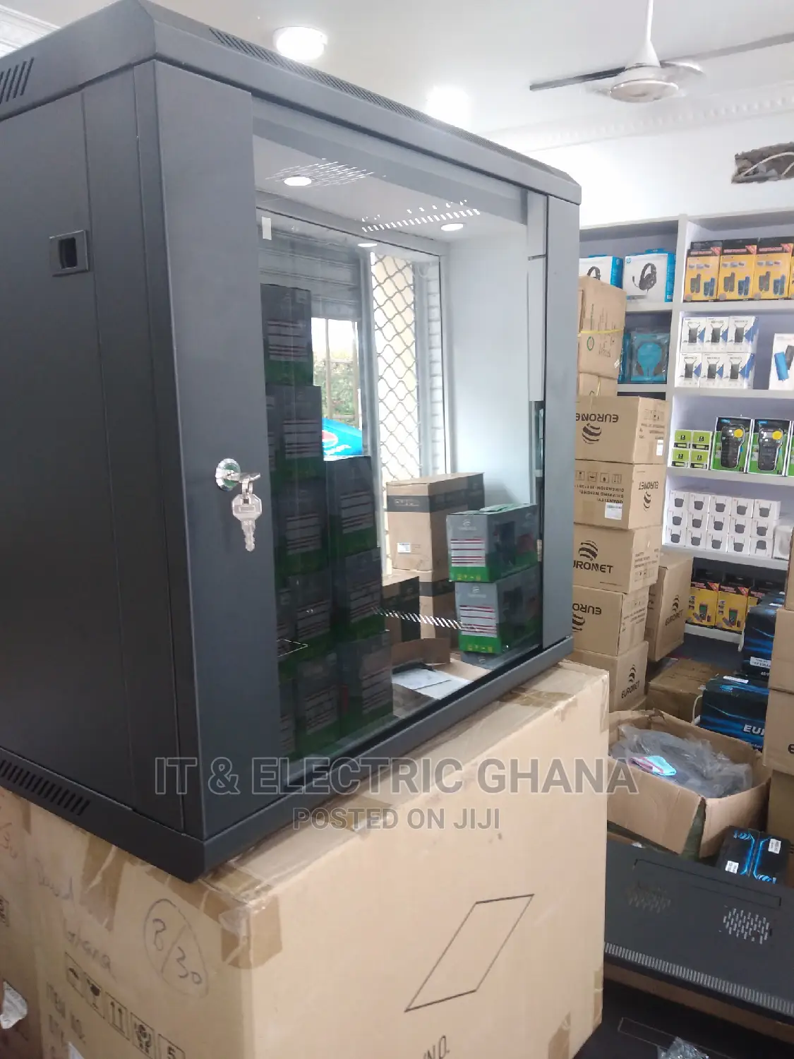 15u Cabinet (600*450)