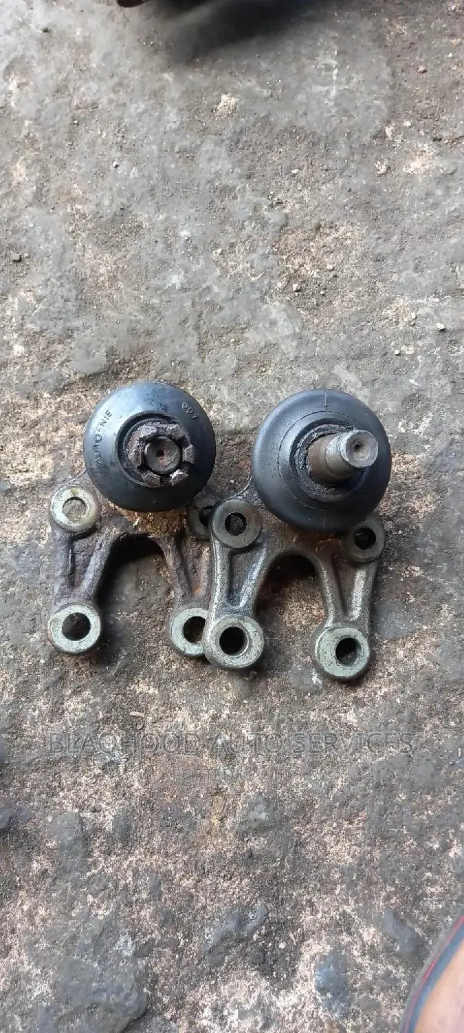Toyota Fish Home Used Lower Arm Ball Joint Available