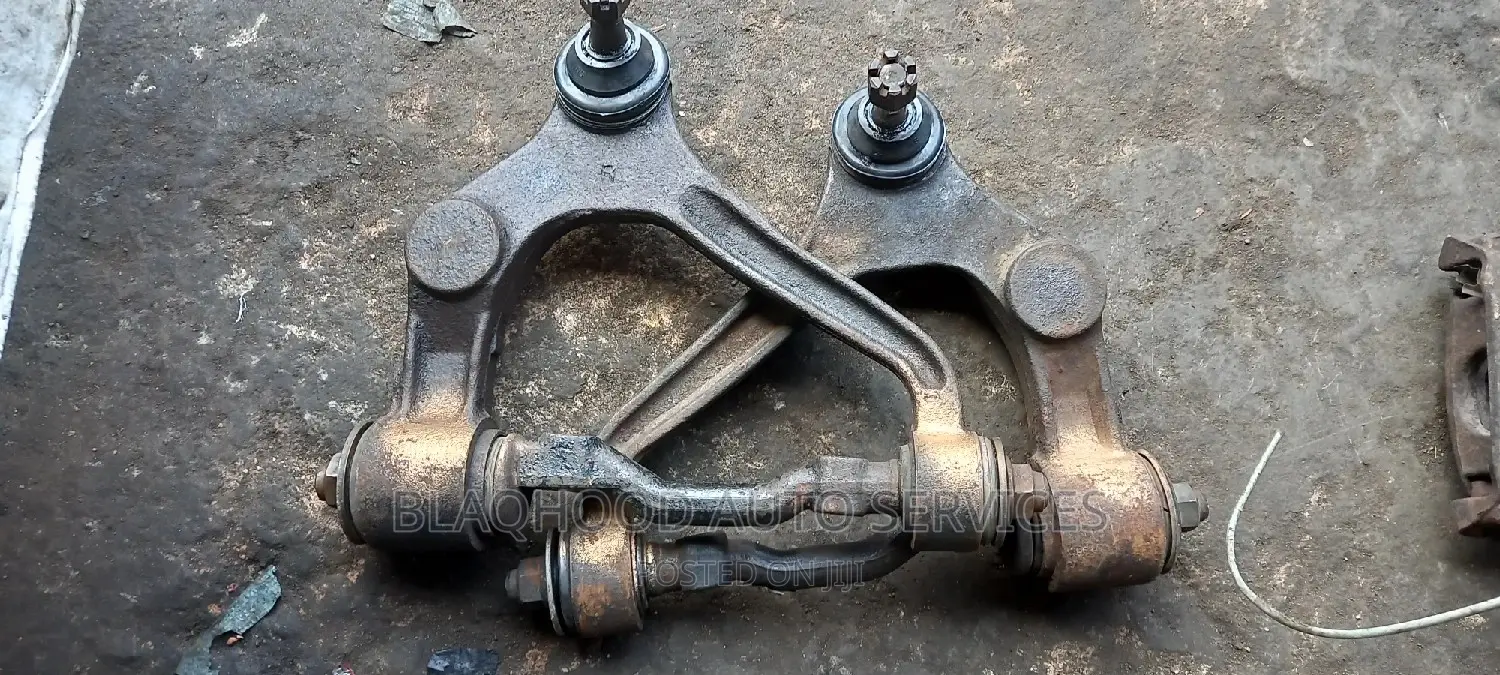 Toyota Fish Home Used Upper Arm Pair Available