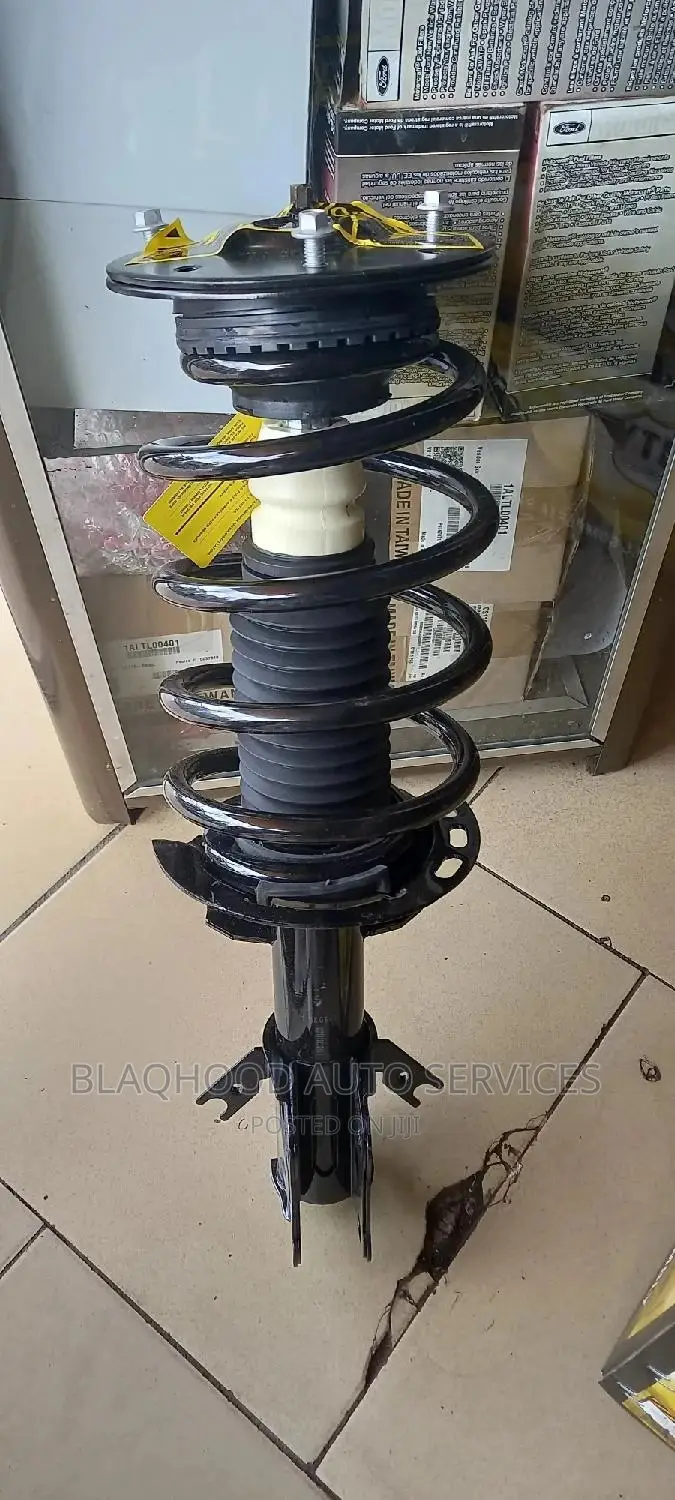 Ford Focus 2013-2017 Brand New Front Shock Absorbers Pair