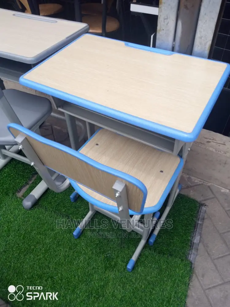 Kid's Study Desk