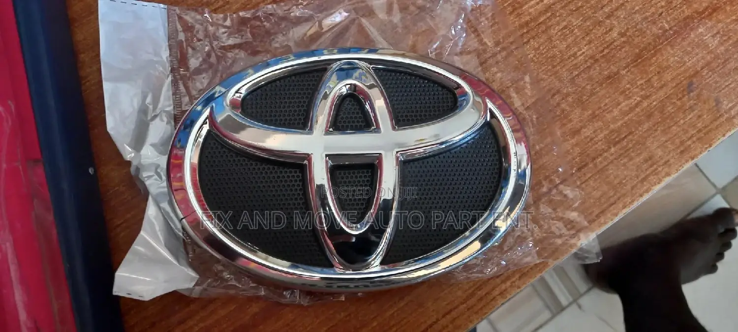 Toyota Front Bumper CROWN/EMBLEM Available