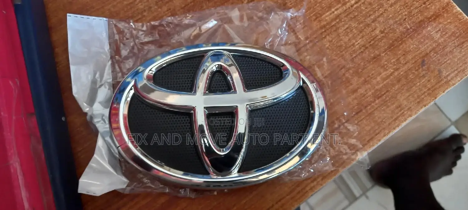 Toyota Front Bumper CROWN/EMBLEM Available