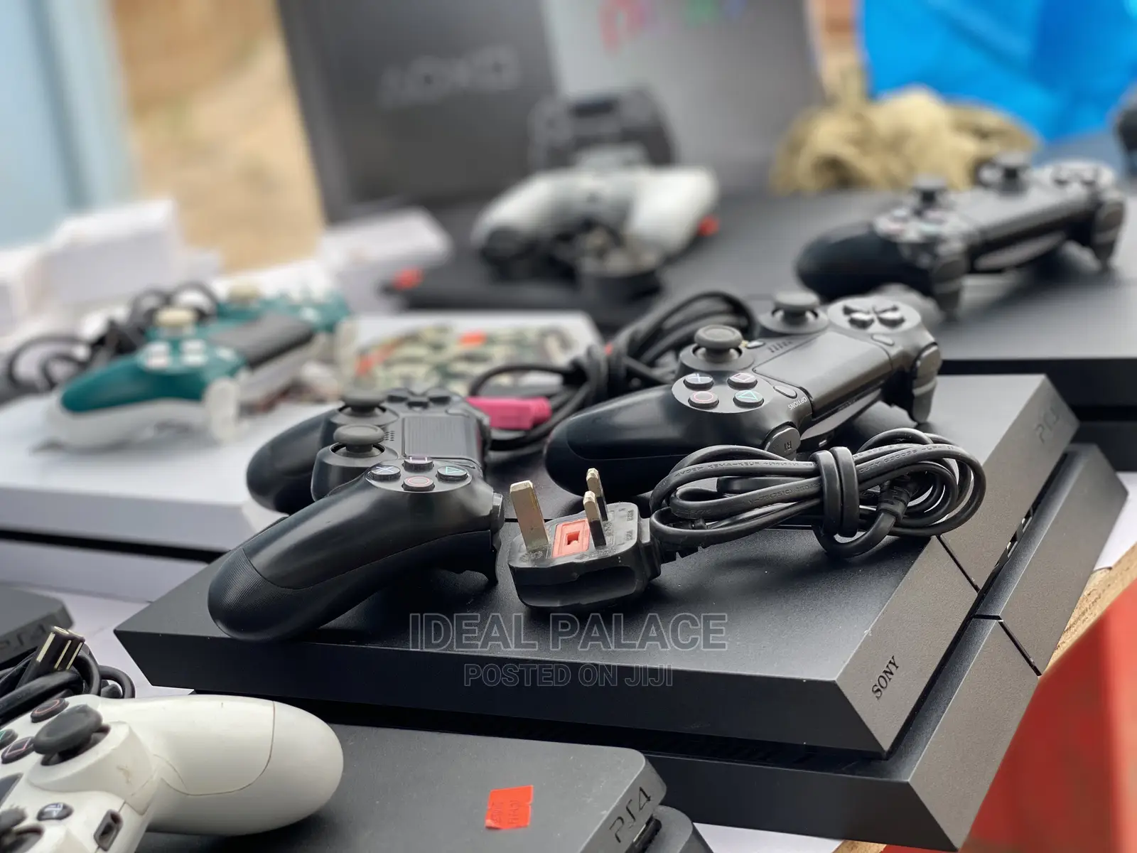 Playstation 4 Standard Console