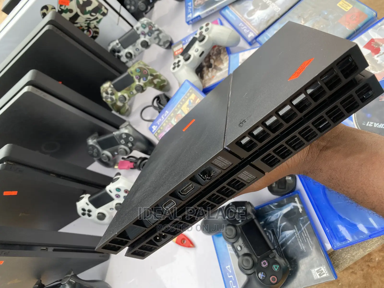 Playstation 4 Standard Console