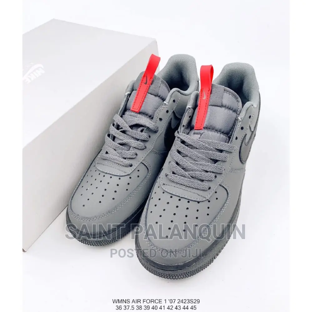 Nike Air Force