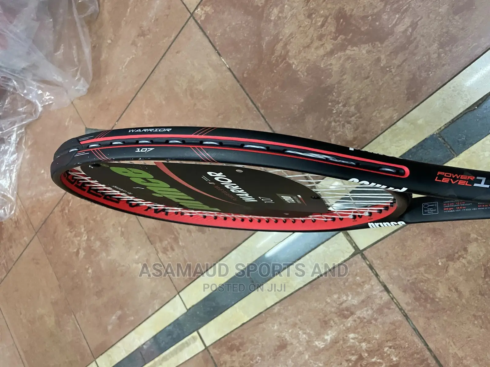 Pro Long Tennis Racquet at Cool Price