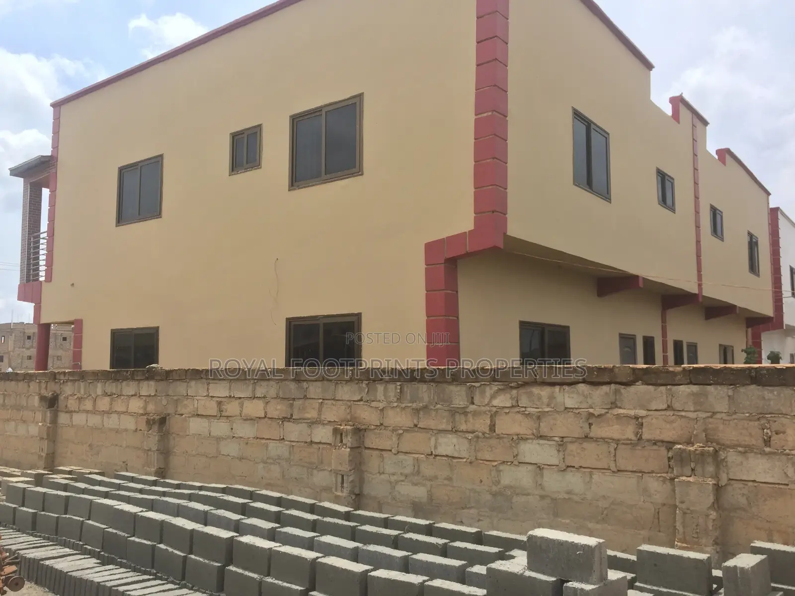 3bdrm House in Oyarifa for sale